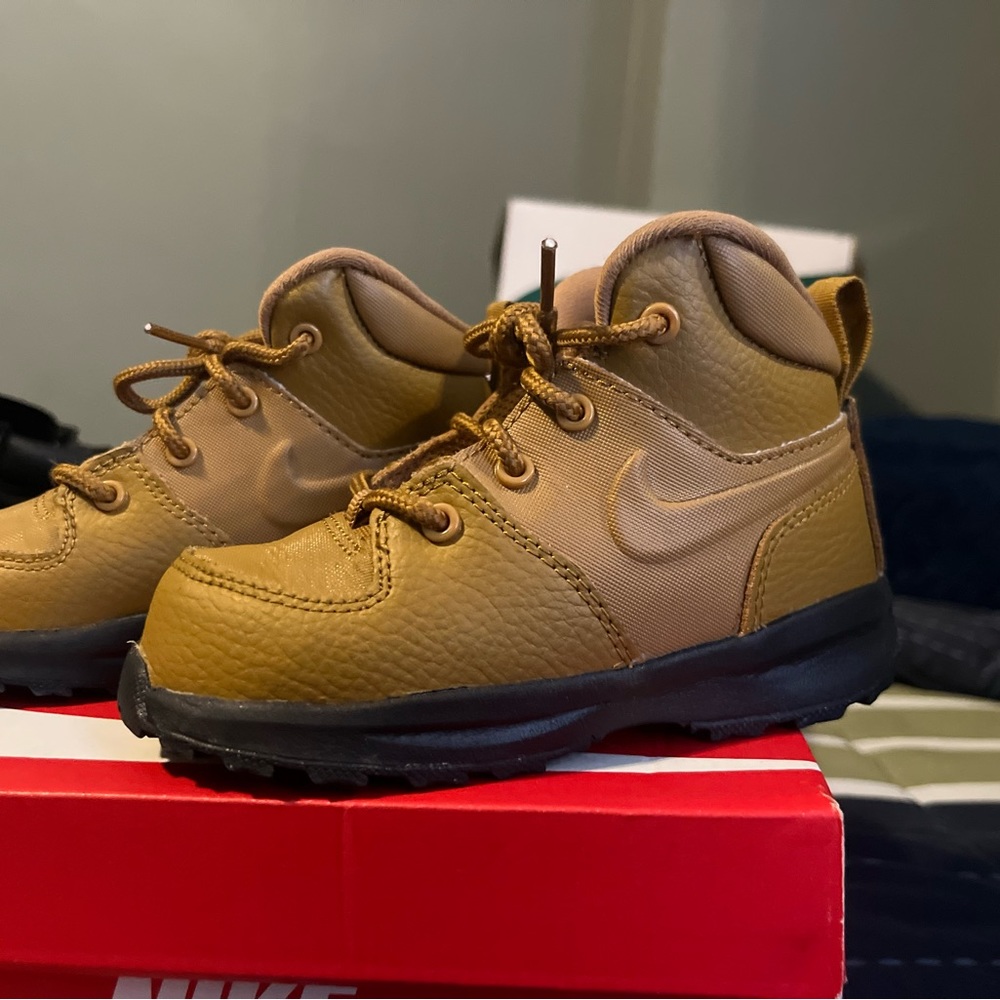 Toddler boots